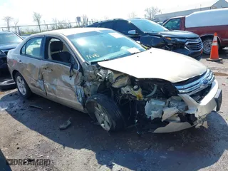 2006 Ford Fusion SE with VIN 3FAFP07136R145875, listed as a IAAI auction lot 42002046 with 67,247 mi miles. Bid and sale history available at carsss.com. Image 6.