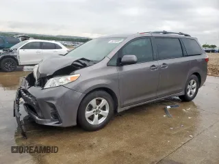 2018 Toyota Sienna LE Auto Access Seat with VIN 5TDKZ3DC7JS909291, listed as a Copart auction lot 55415655 with 92,160 mi miles and Salvage title. Bid and sale history available at DreamBid. Image 1.