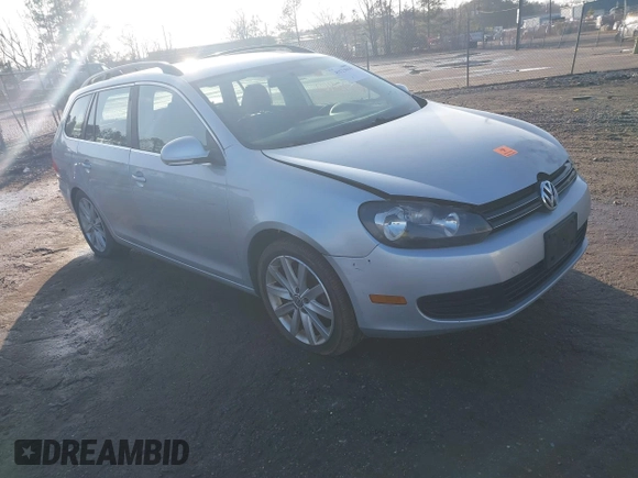 2010 Volkswagen Jetta SE with VIN 3VWTX7AJ5AM662743, listed as a IAAI auction lot 41523864 with 255,912 mi miles and . Bid and sale history available at DreamBid. Image 1.
