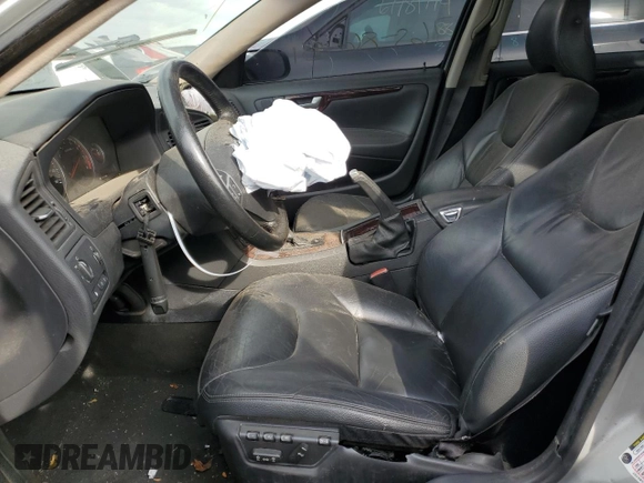 2008 Volvo S60 2.5T with VIN YV1RH592482680707, listed as a Copart auction lot 76586424 with 188,133 mi miles and Salvage Title. Bid and sale history available at carsss.com. Image 7.