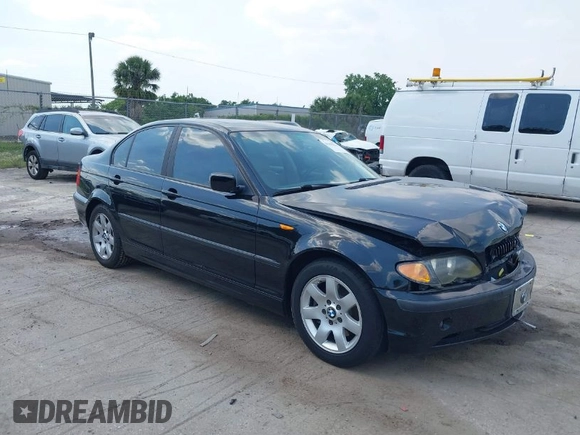 2002 BMW 3 Series 325i with VIN WBAET37412NG78995, listed as a IAAI auction lot 41965274 with 131,138 mi miles. Bid and sale history available at carsss.com. Image 1.
