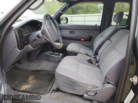 2000 Toyota Tacoma PreRunner с VIN 4TASM92N6YZ659388, выставлен на аукционе Copart как лот 51325555 с пробегом 133 397 миль миль и Списание • Salvage title. История ставок и продаж доступна на DreamBid. Изображение 7.
