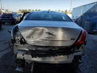 2015 Jaguar XJ Portfolio z VIN SAJWJ2GD9F8V81151, wystawiony jako Copart lot #45724765 z przebiegiem 77 392 mil mil oraz Szkoda całkowita • Salvage title. Historia ofert i sprzedaży dostępna na DreamBid. Obrazek 6.