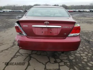 2005 Toyota Camry LE with VIN 4T1BF32K35U102265, listed as a Copart auction lot 53964805 with 174,150 mi miles and Salvage Title. Bid and sale history available at DreamBid. Image 6.