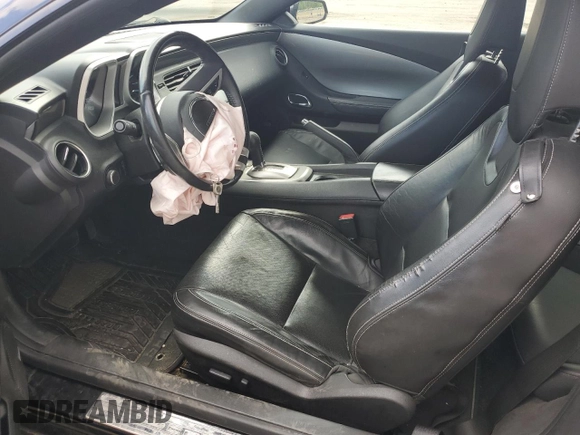 2010 Chevrolet Camaro 2LT z VIN 2G1FC1EV7A9227925, wystawiony jako Copart lot #58292885 z przebiegiem 86 884 mil mil oraz Szkoda całkowita • Salvage title. Historia ofert i sprzedaży dostępna na DreamBid. Obrazek 7.