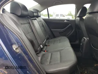 2011 Volkswagen Jetta SE z VIN 3VWDZ7AJ9BM012040, wystawiony jako Copart lot #66552264 z przebiegiem 171 529 mil mil oraz Czysty tytuł • Clean title. Historia ofert i sprzedaży dostępna na DreamBid. Obrazek 10.