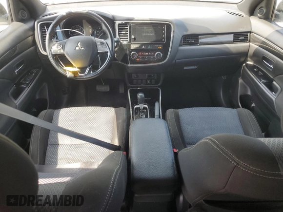 2018 Mitsubishi Outlander SE with VIN JA4AD3A31JZ048164, listed as a Copart auction lot 61618045 with 74,953 mi miles and Salvage title. Bid and sale history available at DreamBid. Image 8.