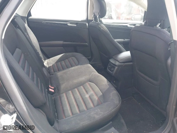 2014 Ford Fusion SE with VIN 1FA6P0H73E5389515, listed as a IAAI auction lot 41842472 with 204,136 mi miles. Bid and sale history available at carsss.com. Image 8.