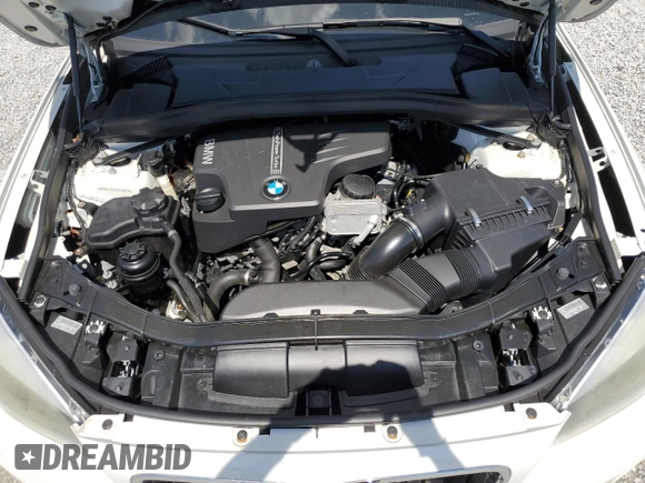 2014 BMW X1 xDrive28i z VIN WBAVL1C57EVY10873, wystawiony jako Copart lot #57914375 z przebiegiem 114 153 mil mil oraz Szkody całkowita. Historia ofert i sprzedaży dostępna na DreamBid. Obrazek 11.