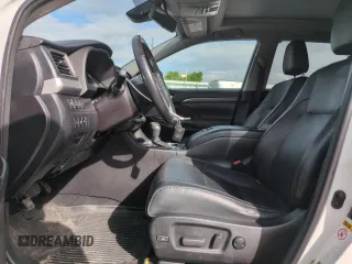 2018 Toyota Highlander Limited with VIN 5TDDZRFH5JS830030, listed as a Copart auction lot 60102625 with 106,589 mi miles and Salvage title. Bid and sale history available at DreamBid. Image 7.