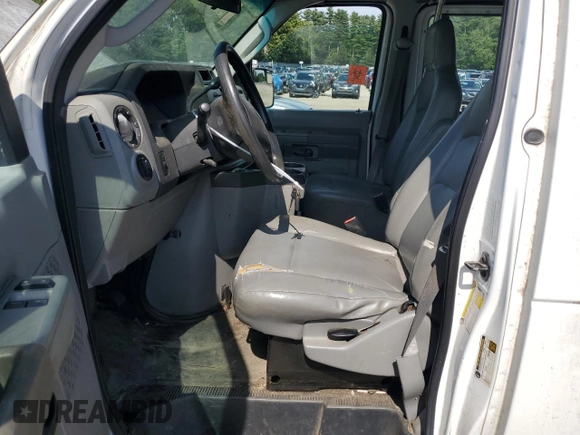 2011 Ford Econoline Cargo Commercial с VIN 1FTNS2EW3BDB11792, выставлен на аукционе Copart как лот 65338425 с пробегом Не указан миль и Чистый • Clean title. История ставок и продаж доступна на DreamBid. Изображение 7.