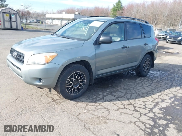 2007 Toyota RAV4 with VIN JTMBK33V976011985, listed as a IAAI auction lot 42035029 with 139,317 mi miles. Bid and sale history available at carsss.com. Image 2.