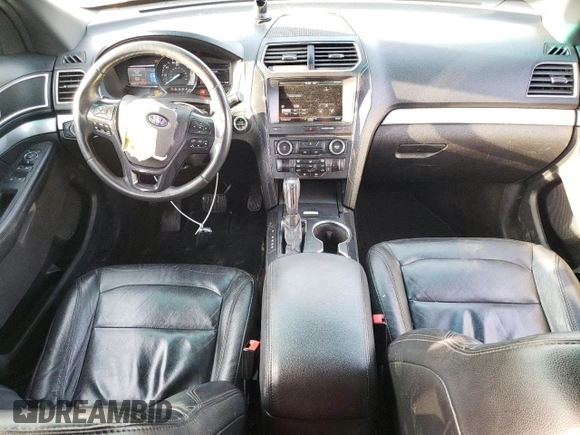 2016 Ford Explorer XLT with VIN 1FM5K8D81GGA41913, listed as a Copart auction lot 46313125 with 156,600 mi miles and Salvage Title. Bid and sale history available at carsss.com. Image 8.