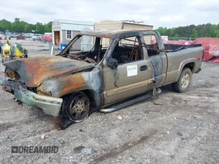 2005 Chevrolet Silverado 1500 Z71 z VIN 1GCEK19B65E260861, wystawiony jako IAAI lot #42122540 z przebiegiem Nie podano mil oraz . Historia ofert i sprzedaży dostępna na DreamBid. Obrazek 2.