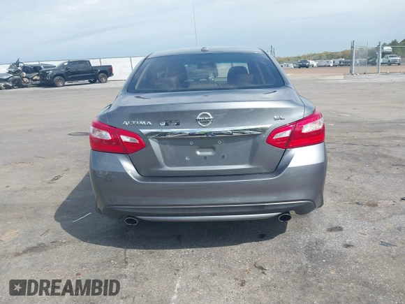2017 Nissan Altima SV z VIN 1N4AL3AP2HC288869, wystawiony jako IAAI lot #41864317 z przebiegiem 218 256 mil mil oraz . Historia ofert i sprzedaży dostępna na DreamBid. Obrazek 17.