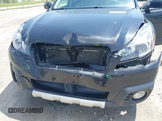 2014 Subaru Outback Limited z VIN 4S4BRCLC2E3322145, wystawiony jako IAAI lot #42654875 z przebiegiem 151 393 mil mil oraz . Historia ofert i sprzedaży dostępna na DreamBid. Obrazek 6.