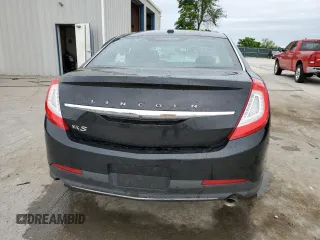 2015 Lincoln MKS z VIN 1LNHL9DK6FG604609, wystawiony jako Copart lot #56243135 z przebiegiem 82 622 mil mil oraz Szkoda całkowita • Salvage title. Historia ofert i sprzedaży dostępna na DreamBid. Obrazek 6.
