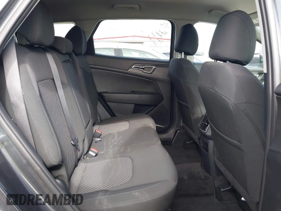 2024 Kia Sportage LX with VIN KNDPUCDFXR7308560, listed as a IAAI auction lot 41639527 with 27,371 mi miles and . Bid and sale history available at DreamBid. Image 8.