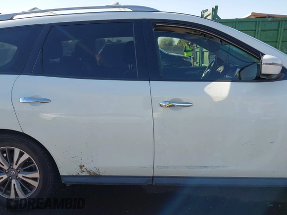 2018 Nissan Pathfinder SV z VIN 5N1DR2MM0JC606426, wystawiony jako IAAI lot #41377783 z przebiegiem 173 419 mil mil oraz . Historia ofert i sprzedaży dostępna na DreamBid. Obrazek 13.