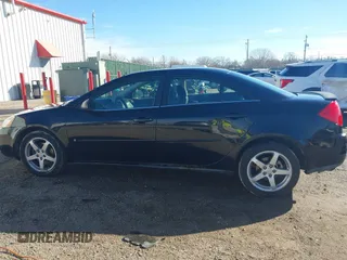 2007 Pontiac G6 with VIN 1G2ZG58N974145898, listed as a IAAI auction lot 41375838 with 175,193 mi miles. Bid and sale history available at carsss.com. Image 14.
