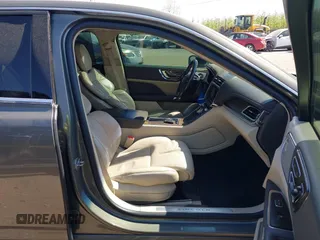 2017 Lincoln Continental Reserve with VIN 1LN6L9RP8H5603584, listed as a IAAI auction lot 42110073 with 164,075 mi miles. Bid and sale history available at carsss.com. Image 5.