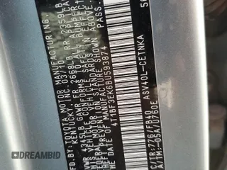 2011 Toyota Camry LE z VIN 4T1BF3EK6BU593874, wystawiony jako Copart lot #51959955 z przebiegiem 247 911 mil mil oraz Szkoda całkowita • Salvage title. Historia ofert i sprzedaży dostępna na DreamBid. Obrazek 12.