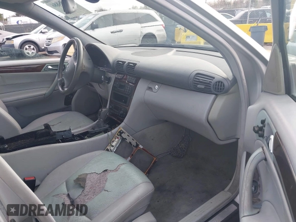 2004 Mercedes-Benz C 320 with VIN WDBRF64J74F481703, listed as a IAAI auction lot 41198886 with 221,437 mi miles and . Bid and sale history available at DreamBid. Image 5.