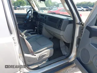 2006 Jeep Commander z VIN 1J8HG48K76C337700, wystawiony jako IAAI lot #42869420 z przebiegiem 193 609 mil mil oraz . Historia ofert i sprzedaży dostępna na DreamBid. Obrazek 5.