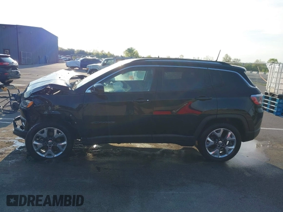 2019 Jeep Compass Limited with VIN 3C4NJDCB7KT622852, listed as a IAAI auction lot 42200945 with 53,746 mi miles and . Bid and sale history available at DreamBid. Image 14.