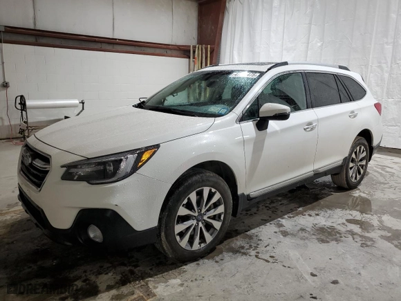 2018 Subaru Outback Touring with VIN 4S4BSETCXJ3252582, listed as a Copart auction lot 47750475 with 48,709 mi miles and Salvage Title. Bid and sale history available at carsss.com. Image 1.