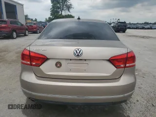 2015 Volkswagen Passat SEL Premium z VIN 1VWCV7A3XFC030563, wystawiony jako Copart lot #56851175 z przebiegiem 217 343 mil mil oraz Szkoda całkowita • Salvage title. Historia ofert i sprzedaży dostępna na DreamBid. Obrazek 6.