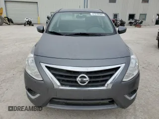 2019 Nissan Versa SV z VIN 3N1CN7AP0KL823569, wystawiony jako Copart lot #47276305 z przebiegiem 87 610 mil mil oraz Szkody całkowita. Historia ofert i sprzedaży dostępna na DreamBid. Obrazek 5.