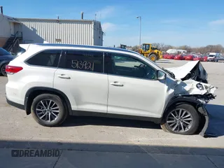 2019 Toyota Highlander SE with VIN 5TDJZRFH4KS568084, listed as a IAAI auction lot 41996726 with 88,892 mi miles and . Bid and sale history available at DreamBid. Image 13.