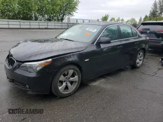2006 BMW 5 Series 525i z VIN WBANE53546CK88721, wystawiony jako Copart lot #58623355 z przebiegiem Nie podano mil oraz Szkoda całkowita • Salvage title. Historia ofert i sprzedaży dostępna na DreamBid. Obrazek 1.