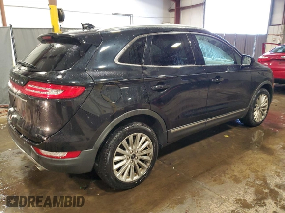 2019 Lincoln MKC Standard with VIN 5LMCJ1D96KUL47622, listed as a Copart auction lot 88429405 with 103,810 mi miles and Salvage Title. Bid and sale history available at carsss.com. Image 3.