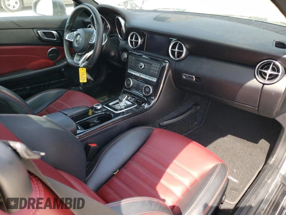 2018 Mercedes-Benz SLC 300 с VIN WDDPK3JAXJF151952, выставлен на аукционе Copart как лот 51265734 с пробегом 52 954 миль миль и . История ставок и продаж доступна на DreamBid. Изображение 8.