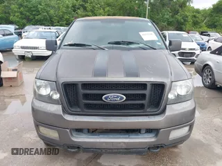 2004 Ford F-150 XLT with VIN 1FTPW14524KB02788, listed as a IAAI auction lot 42112101 with 225,105 mi miles. Bid and sale history available at carsss.com. Image 6.