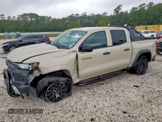2024 Chevrolet Colorado 4WD Trail Boss z VIN 1GCPTEEK0R1118182, wystawiony jako Copart lot #57775425 z przebiegiem 2 590 mil mil oraz Szkoda całkowita • Salvage title. Historia ofert i sprzedaży dostępna na DreamBid. Obrazek 1.