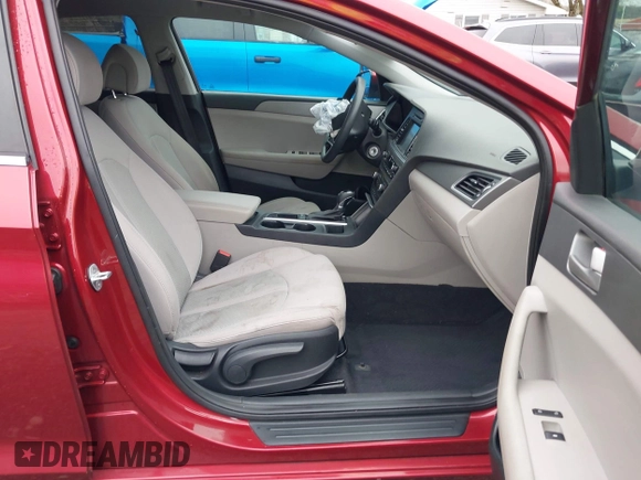 2016 Hyundai Sonata SE with VIN 5NPE24AF5GH273149, listed as a IAAI auction lot 41921543 with 168,762 mi miles and . Bid and sale history available at carsss.com. Image 5.