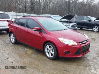 2013 Ford Focus SE with VIN 1FADP3F20DL204797, listed as a IAAI auction lot 41404937 with 146,643 mi miles. Bid and sale history available at carsss.com. Image 1.