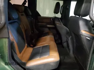 2022 Ford Bronco z VIN 1FMDE5DH1NLB59322, wystawiony jako Copart lot #57809495 z przebiegiem 64 094 mil mil oraz Szkoda całkowita • Salvage title. Historia ofert i sprzedaży dostępna na DreamBid. Obrazek 10.