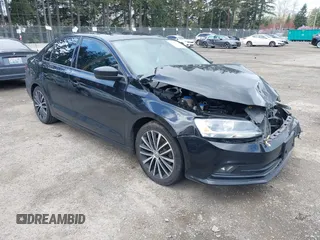 2016 Volkswagen Jetta Sport z VIN 3VWD17AJ1GM290252, wystawiony jako IAAI lot #41947953 z przebiegiem 125 484 mil mil oraz . Historia ofert i sprzedaży dostępna na DreamBid. Obrazek 1.