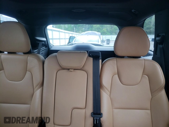 2018 Volvo XC90 Momentum with VIN YV4102PK6J1354167, listed as a Copart auction lot 50996875 with 77,124 mi miles and Salvage Title. Bid and sale history available at carsss.com. Image 10.