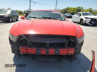 2015 Ford Mustang EcoBoost z VIN 1FA6P8TH8F5417793, wystawiony jako Copart lot #53555705 z przebiegiem 165 762 mil mil oraz Tytuł czysty. Historia ofert i sprzedaży dostępna na DreamBid. Obrazek 5.