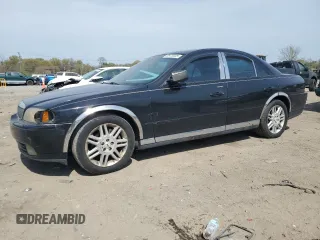 2005 Lincoln LS Sport z VIN 1LNHM87A05Y659365, wystawiony jako Copart lot #52970935 z przebiegiem 84 200 mil mil oraz Szkoda całkowita • Salvage title. Historia ofert i sprzedaży dostępna na DreamBid. Obrazek 1.