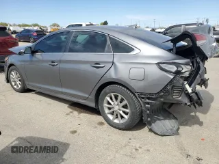 2018 Hyundai Sonata SE z VIN 5NPE24AF9JH655398, wystawiony jako Copart lot #54274075 z przebiegiem 82 601 mil mil oraz Szkoda całkowita • Salvage title. Historia ofert i sprzedaży dostępna na DreamBid. Obrazek 2.