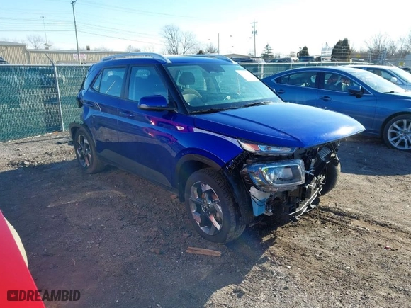 2024 Hyundai Venue SEL with VIN KMHRC8A31RU305739, listed as a IAAI auction lot 41577994 with NaN miles. Bid and sale history available at carsss.com. Image 1.