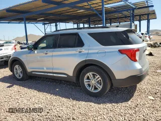 2021 Ford Explorer XLT with VIN 1FMSK7DHXMGB33126, listed as a Copart auction lot 50570655 with 61,894 mi miles and Salvage Title. Bid and sale history available at carsss.com. Image 2.