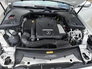 2017 Mercedes-Benz E 300 Luxury with VIN WDDZF4KB1HA058612, listed as a Copart auction lot 62069435 with 160,626 mi miles and Clean title. Bid and sale history available at DreamBid. Image 6.