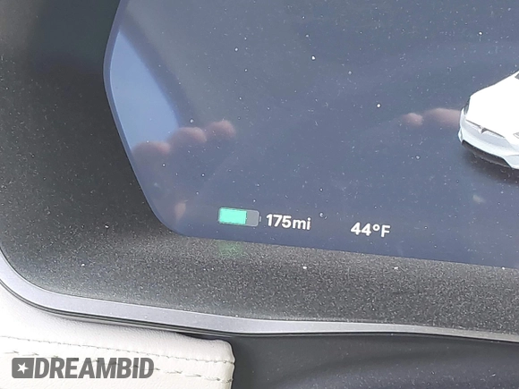 2018 Tesla Model X 75D with VIN 5YJXCBE27JF121834, listed as a IAAI auction lot 41769246 with 90,814 mi miles and . Bid and sale history available at carsss.com. Image 17.